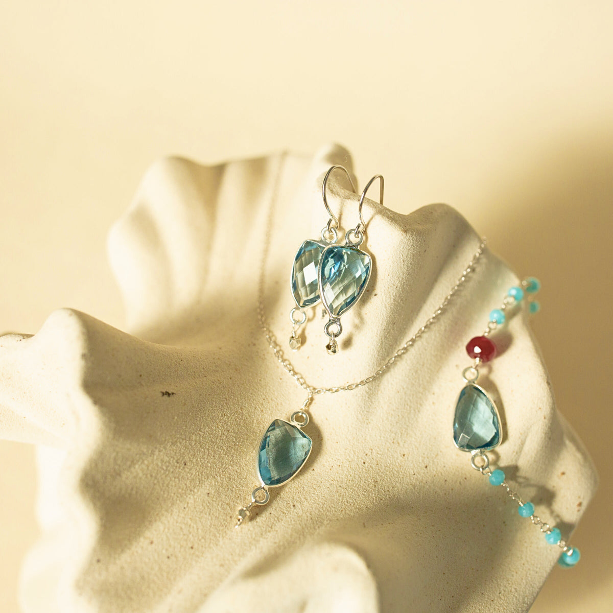Gold Isla Necklace